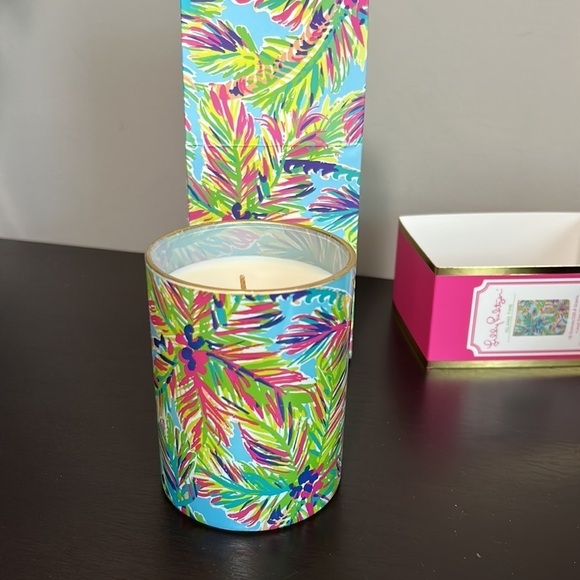 LILLY PULITZER Island Time 8 oz Soy Blend NEW - Picture 4 of 6